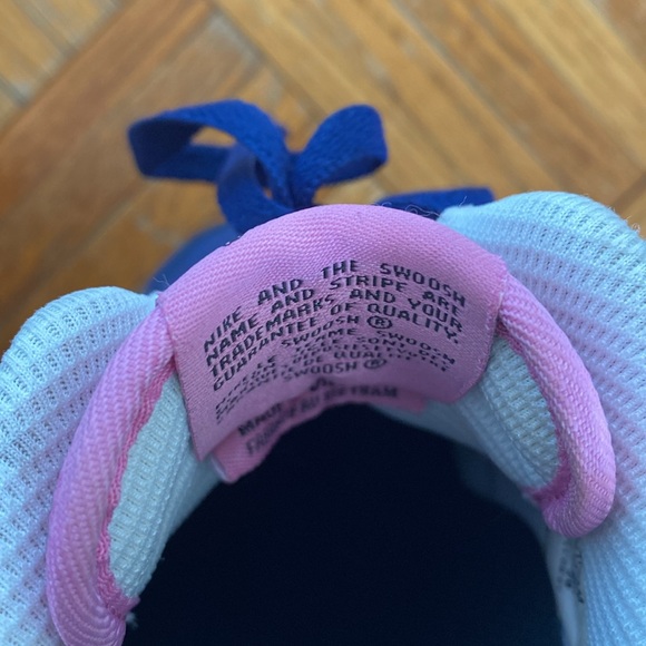 Nike Air Force One sneakers - Picture 7 of 9